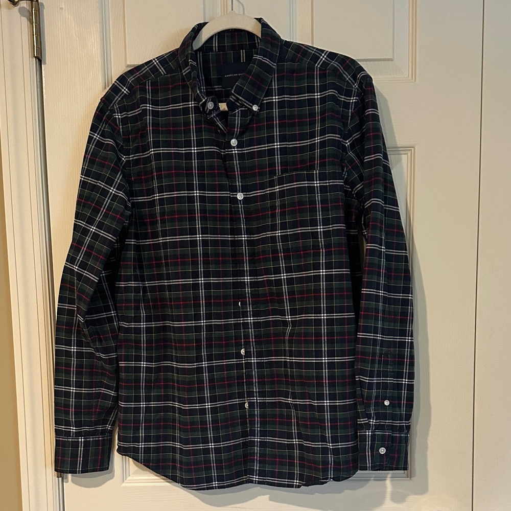 American Eagle Outfitters Men's Plaid Shirt - Black, Green, Red